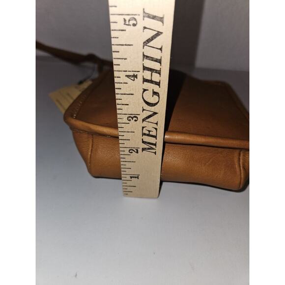 NWT! Le Donne Leather Collective Brown Crossbody Flap Over 6x7x2.5 - Picture 10 of 11
